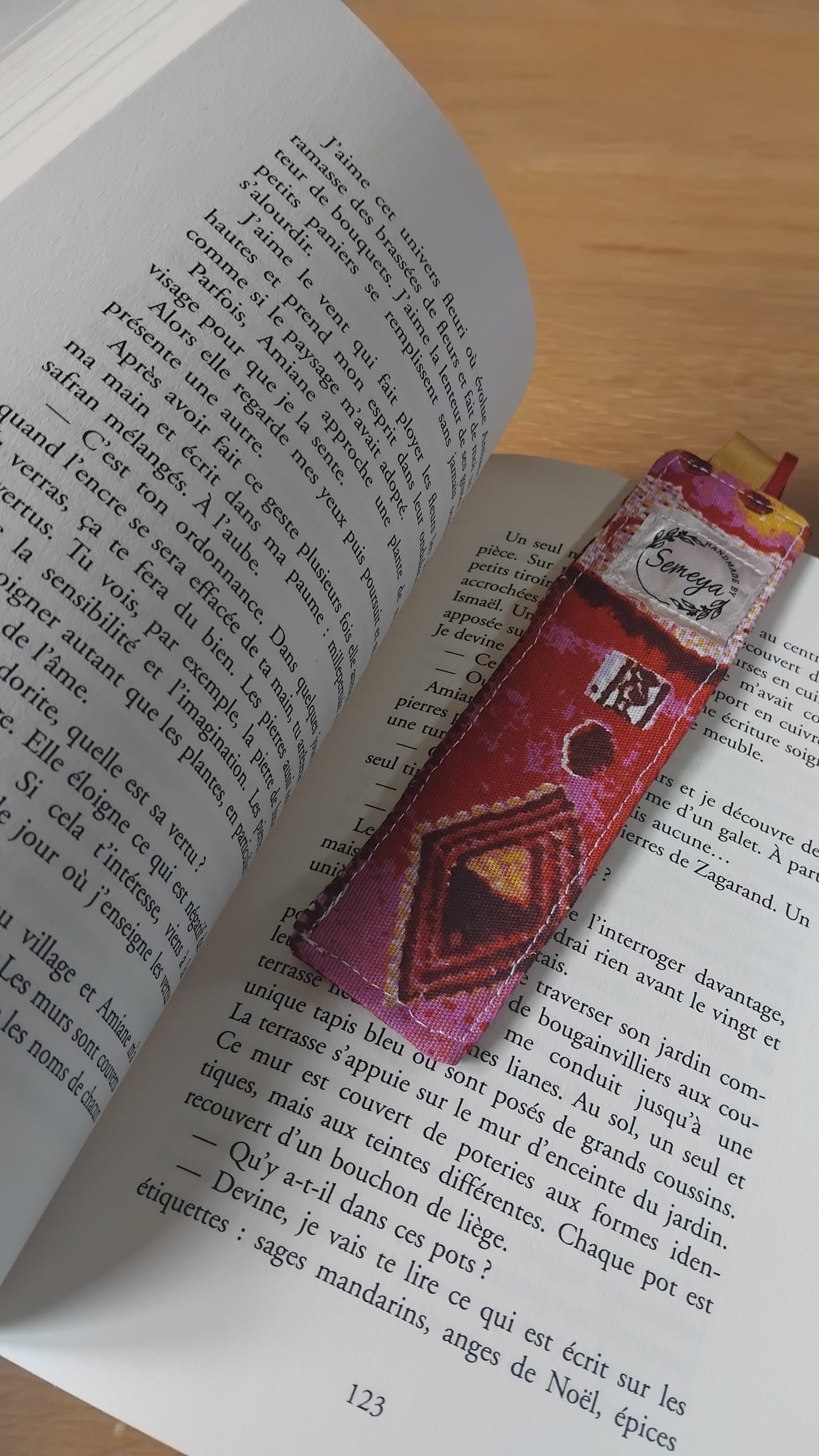 Marque page en tissu coloré – Image 4